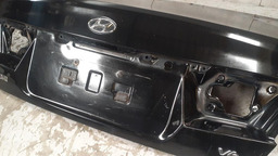 TAMPA TRASEIRA HYUNDAI AZERA 2008 A 2010 PRETO