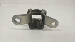 DOBRADIÇA INFERIOR PORTA TRASEIRA DIREITA GM SPIN 2017