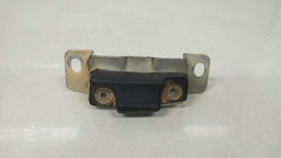 SUPORTE TAMPA TRASEIRA LADO ESQUERDO FIAT STRADA 2019