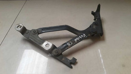 BRAÇO TAMPA TRASEIRA LADO DIREITO FORD FUSION 2006 A 2009