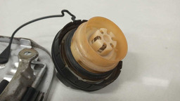 TAMPA PORTINHOLA TOYOTA RAV4 2010