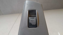 BOTÃO VIDRO ELÉTRICO DIANTEIRO DIREITO TOYOTA COROLLA 2005