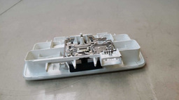 LUZ TETO CORTESIA RENAULT FLUENCE 2011