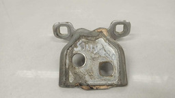 DOBRADIÇA INFERIOR PORTA DIANTEIRA E. RENAULT SANDERO 2012