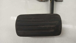 PEDAL FREIO RENAULT SANDERO 1.6 16V 2012 AUTOMÁTICO