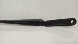 BRAÇO LIMPADOR PARABRISA LADO ESQUERDO PEUGEOT  206 2008