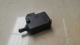 Trava Portinhola Peugeot 406 1997 1998