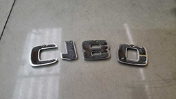 LETREIRO TAMPA TRASEIRA MERCEDES C180 2007 A 2011