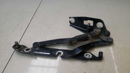 BRAÇO TAMPA TRASEIRA LADO ESQUERDO VW JETTA 2007 2008