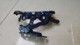 BRAÇO CAPO LADO DIREITO MERCEDES C180 2011