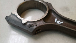 BIELA AUDI A4 2.0 TFSI STD 2008