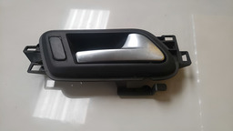 Maçaneta Interna Direita Vw Amarok 2010 A 2015 (6) Dianteira/traseira