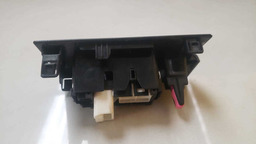 BOTÃO VIDRO ELÉTRICO TRASEIRO DIREITO TOYOTA COROLLA 2017