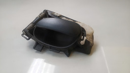 Maçaneta Interna Direita Peugeot 206/207 2007 A 2015 (2) Dianteira/traseira