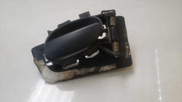 MAÇANETA INTERNA DIREITA PEUGEOT 206/207 2007 A 2015 (2) DIANTEIRA/TRASEIRA