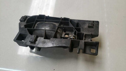 MAÇANETA INTERNA ESQUERDA CITROEN C3 2013 A 2019 (8) DIANTEIRA/TRASEIRA