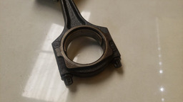 BIELA C/ PISTÃO GM CELTA 1.0 8V 2003 A 2012 (2)