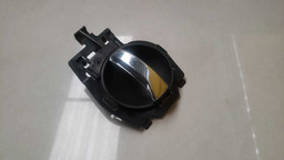 MAÇANETA INTERNA DIREITA CITROEN C3 2008 A 2013 (7) DIANTEIRA/TRASEIRA