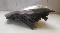 FAROL DIREITO FORD ECOSPORT 2011 2012 COM DETALHE