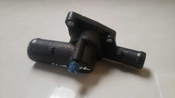 FLANGE VÁLVULA TERMOSTATICA RENAULT CLIO 1.0 1999 A 2008