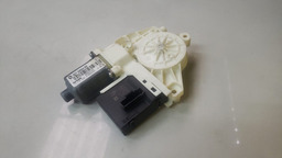 MOTOR MAQUINA VIDRO T D FLUENCE 2011 A 2015 827306548R