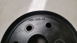 POLIA BOMBA D'AGUA DISCOVERY 4 3.0 2010 4R809509AC