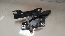 BRAÇO CAPÔ LADO DIREITO BMW 328I 2014