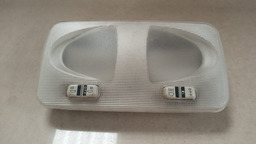 LUZ TETO CORTESIA FIAT PALIO 2015