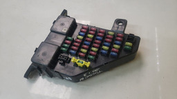 CAIXA FUSÍVEL HYUNDAI TUCSON 2.0 2013 AUTOMÁTICO 911102E001