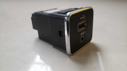 Entrada Auxiliar Usb Fiat Toro 2017 A 2021 53209369