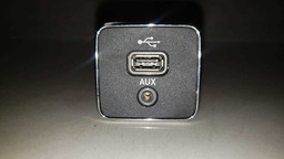 ENTRADA AUXILIAR USB FIAT TORO 2017 A 2021 53209369