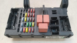 CAIXA FUSÍVEL FIAT PALIO 1.8 E-TORQ 2012 - 2018 (4)