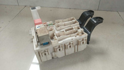 CAIXA FUSÍVEL TOYOTA COROLLA 1.8 2.0 2009 - 2015 (2)