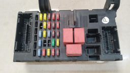 CAIXA FUSÍVEL FIAT PALIO 1.8 E-TORQ 2012 - 2018 (6)