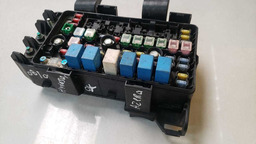 CAIXA FUSÍVEL HYUNDAI AZERA 3.3 V6 2008 A 2011