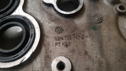 TAMPA LATERAL CABEÇOTE VW PASSAT CC 2014 03H109147J