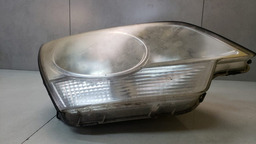 FAROL DIREITO GM CAPTIVA 2008 A 2015 COM DETALHE