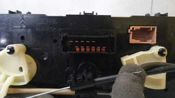 COMANDO AR CONDICIONADO CITROËN C3 2014