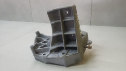 SUPORTE COMPRESSOR GM MONTANA 2009 2010 93302626