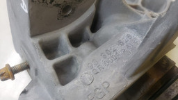 SUPORTE COMPRESSOR GM MONTANA 2009 2010 93302626