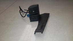 Entrada Usb Auxiliar Mercedes C180 2011 A2078210411