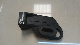 SUPORTE RADIADOR FIAT STRADA 2013