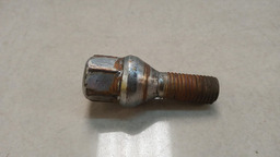 PARAFUSO RODA VW SAVEIRO G3 1999 2000