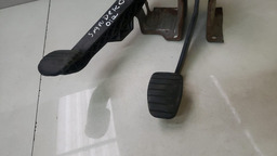 PEDAIS FREIO E EMBREAGEM RENAULT SANDERO 2012 2013 2014