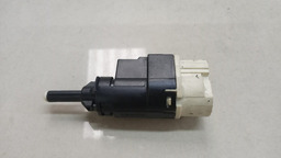 SENSOR PEDAL FREIO RENAULT DUSTER 1.6 2012 A 2014 (2)