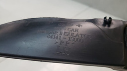 ISOLADOR PARALAMA ESQUERDO HYUNDAI HB20 2012-2018 841411S000