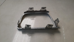 MOLDURA LANTERNA ESQUERDA GM CAMARO 2010 2011 2012 2013