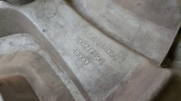 CALOTA DE RODA ARO 16 FIAT TORO 2015 A 2021 100217456 (2) CINZA