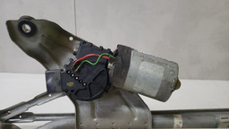 MAQUINA LIMPADOR PARABRISA SANDERO 2007 A 2013 8200582906