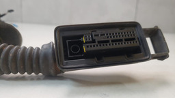 CHICOTE PORTA DIANTEIRA ESQ. BMW 328I 2013 A 2016 925998102